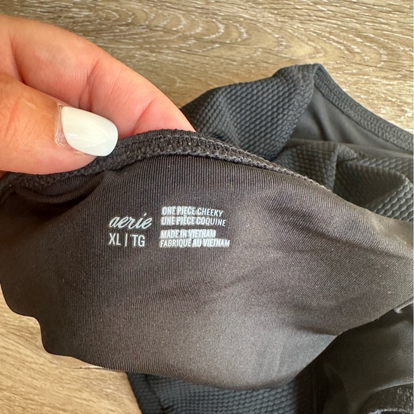 Aerie One-Piece Bathing Suit - Picture 3 of 4